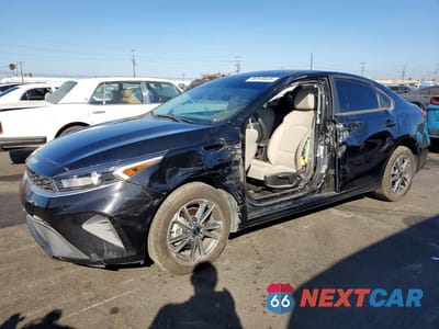 2023 KIA FORTE LXS 3KPF24AD8PE581004 - główne zdjęcie licytacji z USA - miniatura
