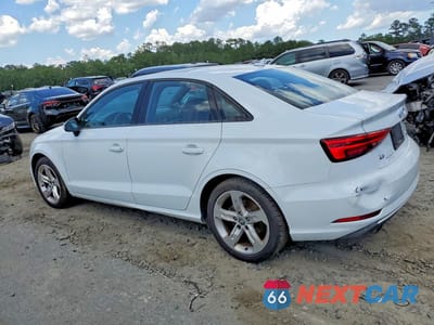 Drugie zdjęcie samochodu z przodu: 2017 AUDI A3 PREMIUM VIN:WAUB8GFFXH1010544 - miniatura