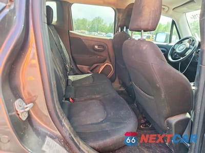 Zdjęcie 10 z 12 samochodu: 2017 JEEP RENEGADE LATITUDE VIN:ZACCJBBB2HPE58178 - miniatura