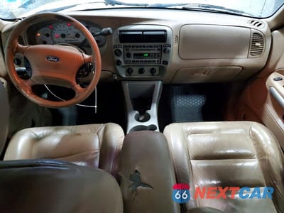 Zdjęcie 8 z 12 samochodu: 2001 FORD EXPLORER SPORT TRAC VIN:1FMZU77E71UC63372 - miniatura