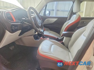 Zdjęcie 7 z 12 samochodu: 2016 JEEP RENEGADE LIMITED VIN:ZACCJADT8GPC86558 - miniatura