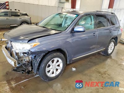 2011 TOYOTA HIGHLANDER BASE 5TDBK3EH7BS066077 - główne zdjęcie licytacji z USA - miniatura