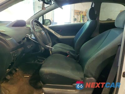 Zdjęcie 7 z 13 samochodu: 2007 TOYOTA YARIS BASE VIN:JTDJT923X75054748 - miniatura
