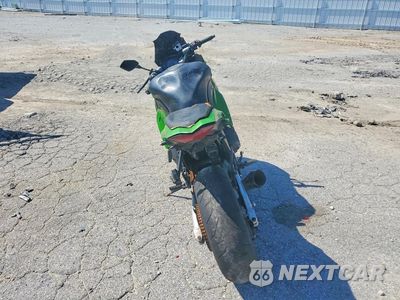 Czwarte zdjęcie samochodu z boku: 2011 KAWASAKI ZX1000 G VIN:JKAZXCG14BA001551 - miniatura