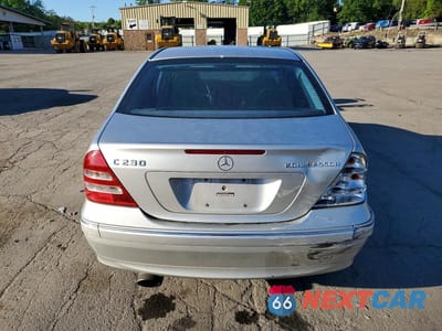Zdjęcie 6 z 12 samochodu: 2004 MERCEDES-BENZ C 230K SPORT SEDAN VIN:WDBRF40J74F523961 - miniatura