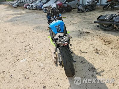 Czwarte zdjęcie samochodu z boku: 2026 YAMAHA YZF690 S VIN:JYARM60E3TA001292 - miniatura