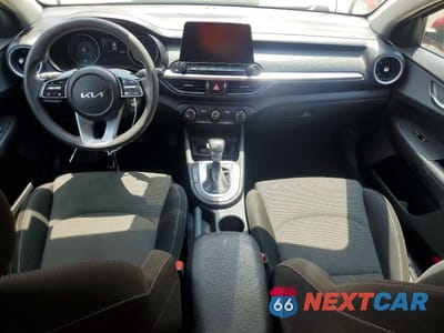 Zdjęcie 8 z 12 samochodu: 2023 KIA FORTE LXS VIN:3KPF24AD5PE570249 - miniatura