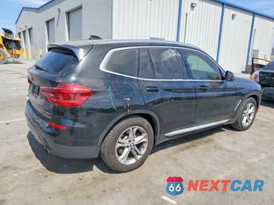 Trzecie zdjęcie samochodu z tyłu: 2019 BMW X3 SDRIVE30I VIN:5UXTR7C55KLE98671 - miniatura
