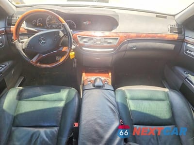 Zdjęcie 8 z 12 samochodu: 2012 MERCEDES-BENZ S 550 VIN:WDDNG7DB3CA432317 - miniatura