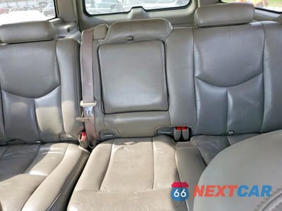 Zdjęcie 10 z 13 samochodu: 2006 CHEVROLET SUBURBAN C1500 VIN:3GNEC16Z06G113662 - miniatura