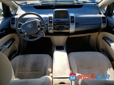 Zdjęcie 8 z 12 samochodu: 2005 TOYOTA PRIUS BASE VIN:JTDKB20U350120240 - miniatura