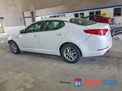 Drugie zdjęcie samochodu z przodu: 2013 KIA OPTIMA LX VIN:5XXGM4A71DG161080 - miniatura