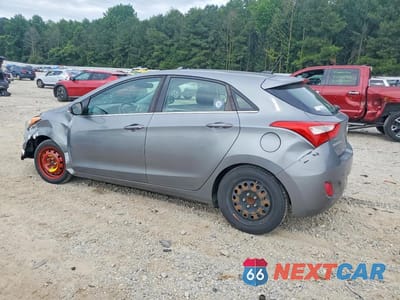 Drugie zdjęcie samochodu z przodu: 2017 HYUNDAI ELANTRA GT BASE VIN:KMHD35LH5HU347458 - miniatura