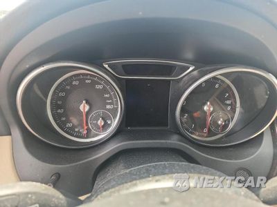 Zdjęcie 9 z 12 samochodu: 2018 MERCEDES-BENZ CLA 250 VIN:WDDSJ4EB4JN510367 - miniatura