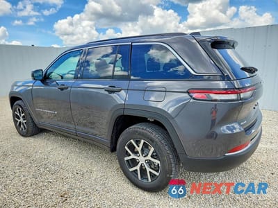 Drugie zdjęcie samochodu z przodu: 2026 JEEP GRAND CHEROKEE LIMITED VIN:1C4RJHBR6TC241952 - miniatura