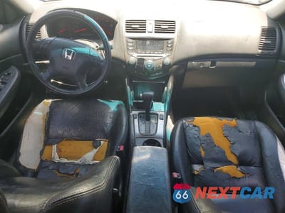 Zdjęcie 8 z 13 samochodu: 2005 HONDA ACCORD EX VIN:1HGCM66595A052401 - miniatura