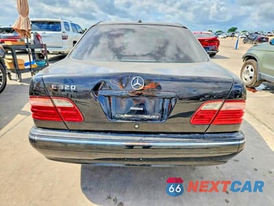 Zdjęcie 6 z 12 samochodu: 2001 MERCEDES-BENZ E 320 VIN:WDBJF65J41B255441 - miniatura