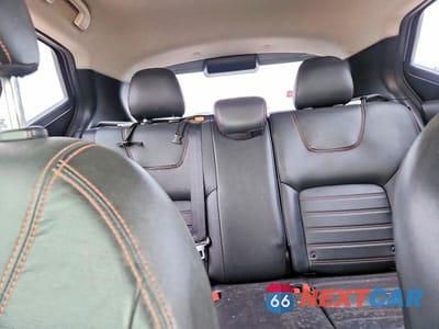Zdjęcie 10 z 13 samochodu: 2019 NISSAN KICKS SR VIN:3N1CP5CU9KL533882 - miniatura