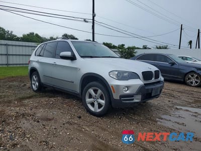 Czwarte zdjęcie samochodu z boku: 2008 BMW X5 3.0I VIN:5UXFE43528L033942 - miniatura