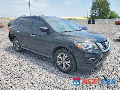 Czwarte zdjęcie samochodu z boku: 2019 NISSAN PATHFINDER SL VIN:5N1DR2MN1KC624718 - miniatura