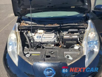 Zdjęcie 11 z 12 samochodu: 2011 NISSAN LEAF SV VIN:JN1AZ0CP5BT000616 - miniatura