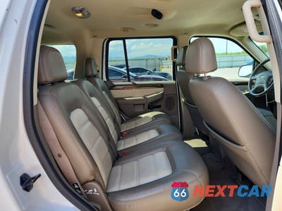 Zdjęcie 11 z 13 samochodu: 2002 FORD EXPLORER EDDIE BAUER VIN:1FMDU74W52ZB66280 - miniatura