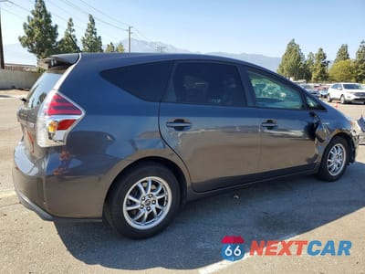 Trzecie zdjęcie samochodu z tyłu: 2016 TOYOTA PRIUS V FOUR VIN:JTDZN3EU3GJ046013 - miniatura