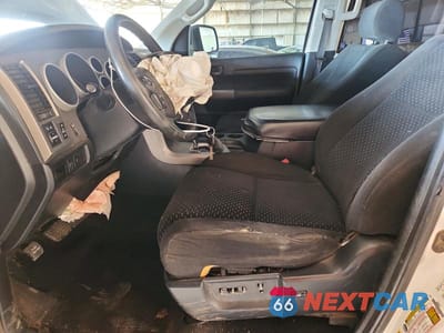 Zdjęcie 7 z 12 samochodu: 2012 TOYOTA TUNDRA CREWMAX SR5 VIN:5TFDY5F14CX215321 - miniatura