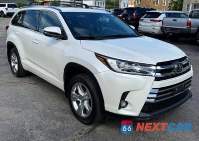 Czwarte zdjęcie samochodu z boku: 2019 TOYOTA HIGHLANDER LIMITED VIN:5TDDZRFH5KS996078 - miniatura