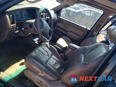Zdjęcie 7 z 12 samochodu: 2000 TOYOTA 4RUNNER LIMITED VIN:JT3GN87RXY0161068 - miniatura