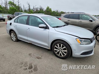 Czwarte zdjęcie samochodu z boku: 2011 VOLKSWAGEN JETTA SE VIN:3VWDZ7AJ9BM088406 - miniatura
