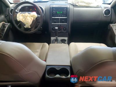 Zdjęcie 8 z 13 samochodu: 2008 FORD EXPLORER XLT VIN:1FMEU63E38UA67678 - miniatura