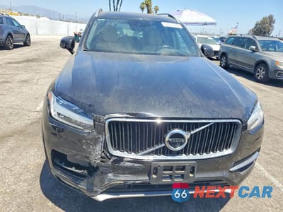 Piąte zdjęcie samochodu w środku: 2019 VOLVO XC90 T6 MOMENTUM VIN:YV4A22PK7K1494501 - miniatura