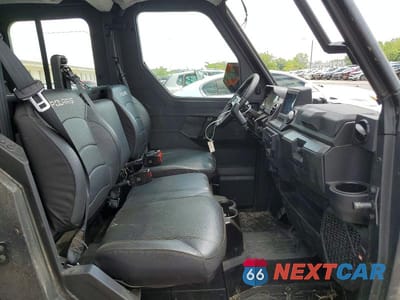 Piąte zdjęcie samochodu w środku: 2025 POLARIS RANGER XP 1000 UTILITY VEHICLE VIN:4XARSV996S8268661 - miniatura