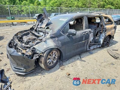2022 TOYOTA SIENNA XLE 5TDJRKEC7NS116633 - główne zdjęcie licytacji z USA - miniatura