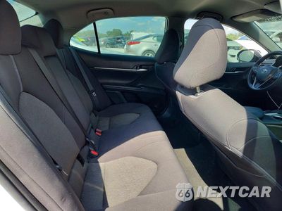 Zdjęcie 10 z 12 samochodu: 2022 TOYOTA CAMRY LE VIN:4T1C11AK3NU046451 - miniatura