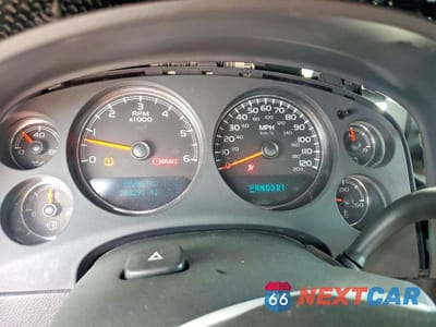 Zdjęcie 9 z 14 samochodu: 2008 CHEVROLET SUBURBAN C1500 LS VIN:1GNFC16098R246087 - miniatura