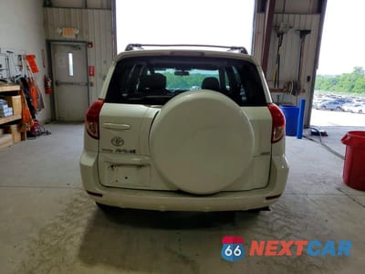 Zdjęcie 6 z 13 samochodu: 2008 TOYOTA RAV4 LIMITED VIN:JTMBD31V685195366 - miniatura