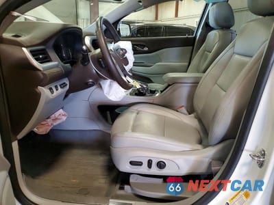 Zdjęcie 7 z 13 samochodu: 2023 GMC ACADIA SLT VIN:1GKKNULS1PZ205741 - miniatura