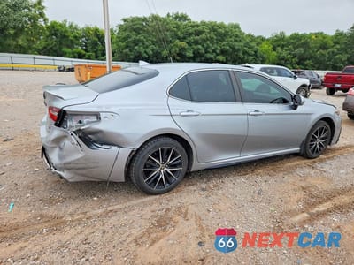 Trzecie zdjęcie samochodu z tyłu: 2023 TOYOTA CAMRY SE VIN:4T1G11AK4PU170068 - miniatura