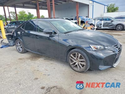 Czwarte zdjęcie samochodu z boku: 2020 LEXUS IS 300 VIN:JTHAA1D20L5106473 - miniatura