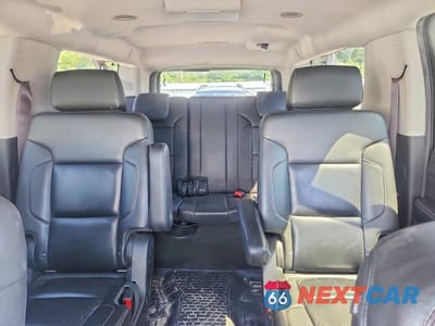 Zdjęcie 10 z 13 samochodu: 2015 CHEVROLET SUBURBAN K1500 LT VIN:1GNSKJKC1FR300402 - miniatura