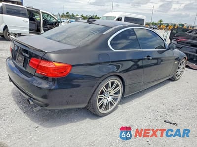 Trzecie zdjęcie samochodu z tyłu: 2011 BMW 335 I VIN:WBAKG7C58BE598023 - miniatura