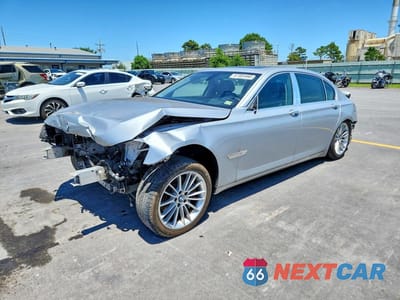 2013 BMW 750 LXI WBAYF8C58DD141062 - główne zdjęcie licytacji z USA - miniatura