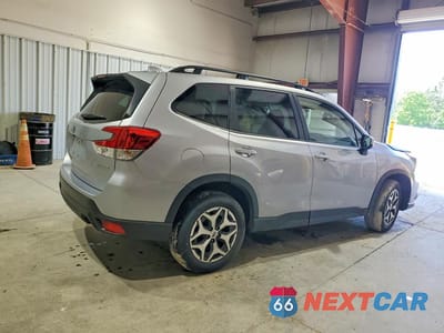 Trzecie zdjęcie samochodu z tyłu: 2023 SUBARU FORESTER PREMIUM VIN:JF2SKADC8PH513359 - miniatura