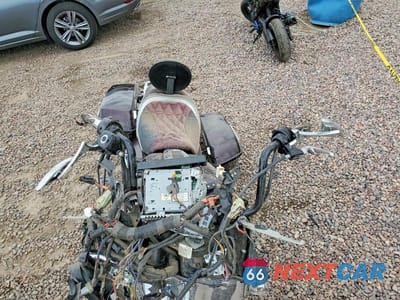 Zdjęcie 6 z 9 samochodu: 2007 HARLEY-DAVIDSON FLHX CALIFORNIA VIN:1HD1KB4317Y691533 - miniatura