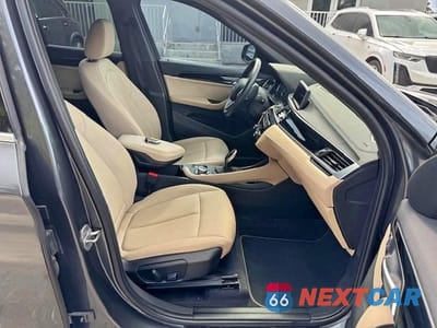 Zdjęcie 7 z 15 samochodu: 2020 BMW X1 SDRIVE28I VIN:WBXJG7C0XL5P55560 - miniatura