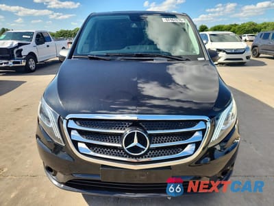 Piąte zdjęcie samochodu w środku: 2018 MERCEDES-BENZ METRIS VIN:WD4PG2EE5J3489740 - miniatura