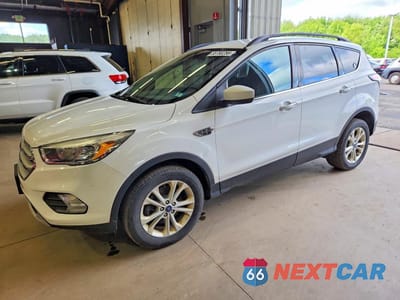 2018 FORD ESCAPE SE 1FMCU9GD5JUB01295 - główne zdjęcie licytacji z USA - miniatura