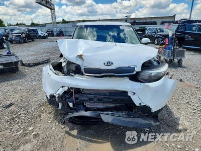 Piąte zdjęcie samochodu w środku: 2015 KIA SOUL VIN:KNDJN2A29F7165269 - miniatura